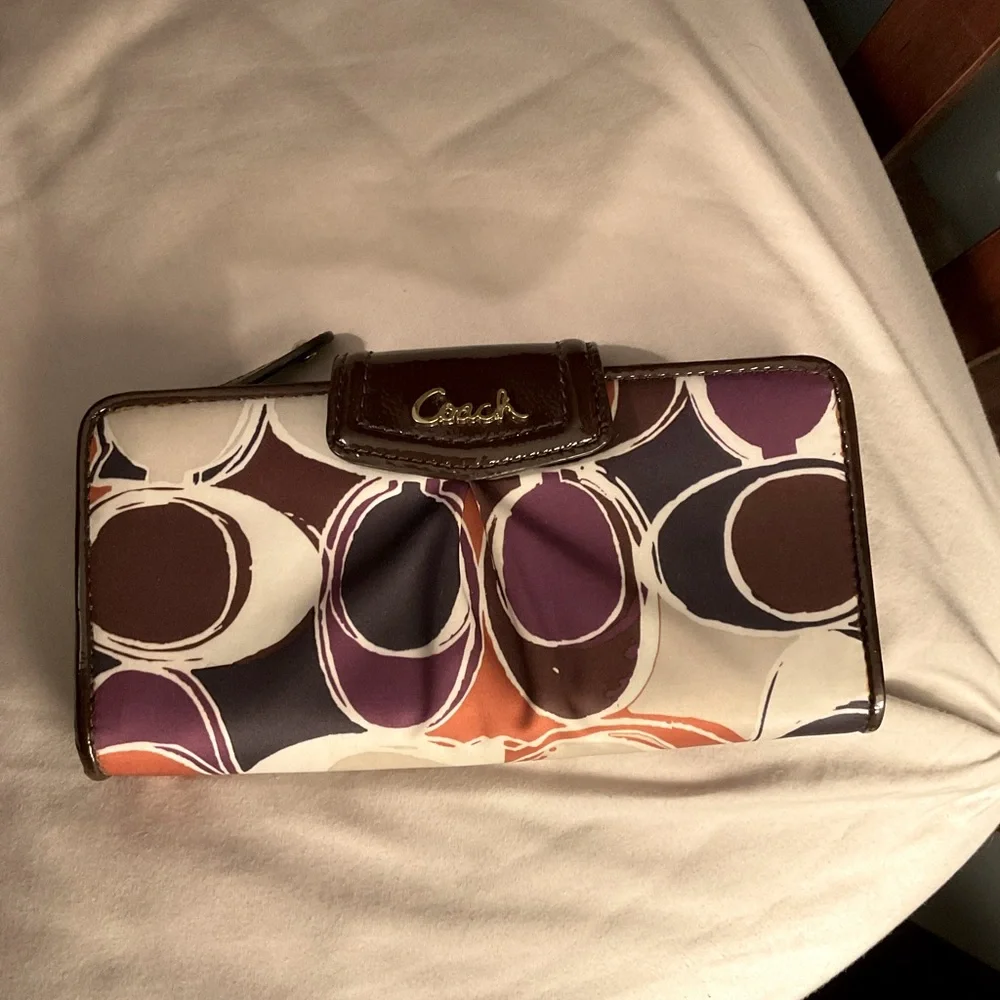 NWOT Vintage Coach Multicolor Ashley Scarf Print